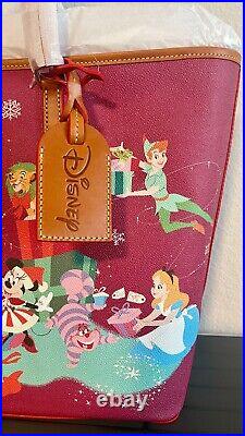 2023 Disney Parks Dooney & Bourse Mickey Classics Christmas Tote Purse Bag NEW