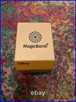 2023 Disney Parks Munchlings Magic Band Plus NEW Stitch Minnie Mouse