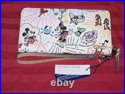 Disney Parks Dooney and Bourke Sketch Wallet Wristlet Mickey Minnie Mouse New C