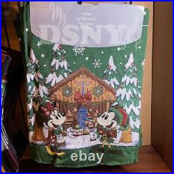 Disney Parks Epcot Germany Mickey And Minnie Christmas Tree Skirt 52 In NWT