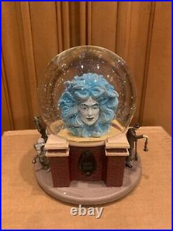 Disney Parks Exclusive Haunted Mansion Madame Leota Crystal Ball Snow globe New