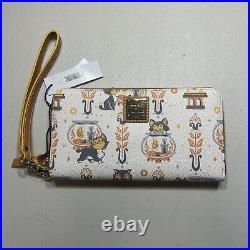 Disney Parks Figaro and Cleo Dooney & Bourke Wristlet Wallet Pinocchio NWT