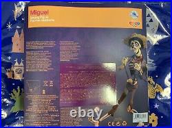 Disney Parks Store Pixar Coco Miguel Singing Doll Action Figure New