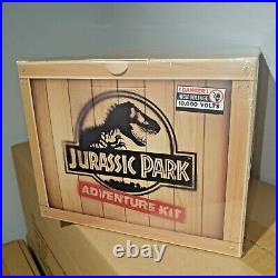 Jurassic Park Adventure Kit Doctor Collector With Replica Dinosaur Claw & Cap
