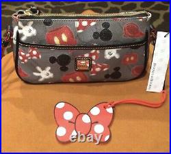 NWT Disney Parks Dooney & Bourke MICKEY & MINNIE Mania Pieces Crossbody Purse