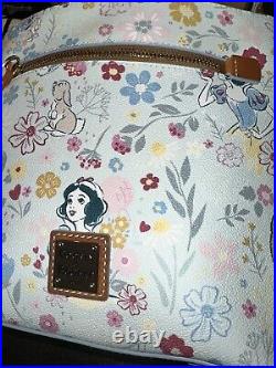 NWT Disney Parks Dooney & Bourke Snow White 2023 EPCOT Flower & Garden Crossbody