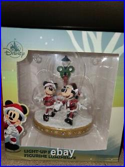 New 2020 Disney Parks Light Up Figurine Christmas Holiday Mickey & Minnie Mouse